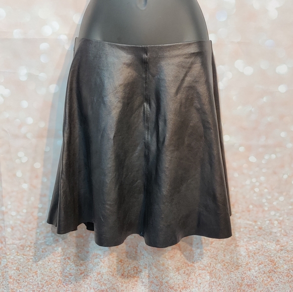 SPANX Black Faux Leather Skater Flounce Skirt - Picture 3 of 8
